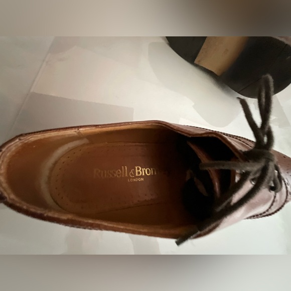 Russel & Bromley Classic Brown Leather Woman Brogues, EU38, US 7, stunning main image 8